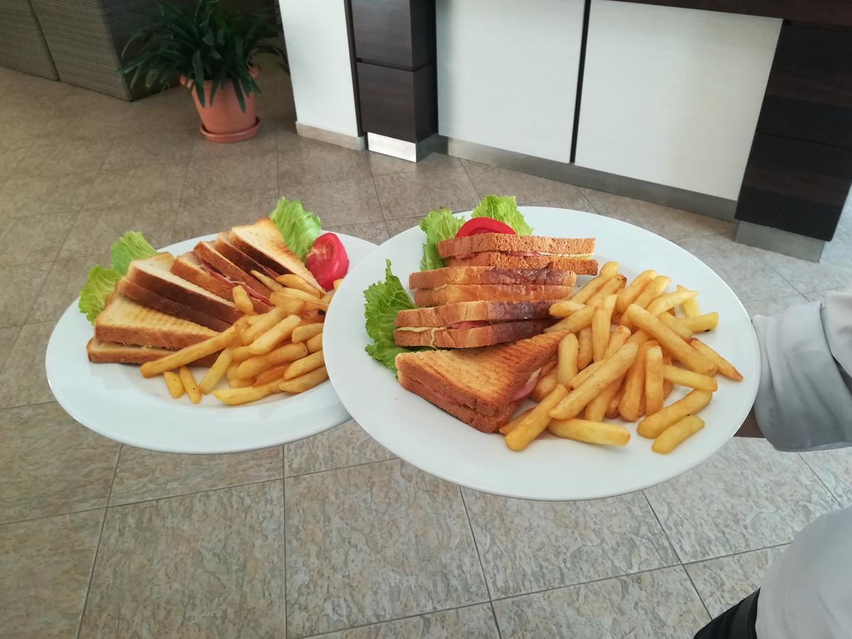 Glicinia Hotel Złote Piaski Zewnętrze zdjęcie