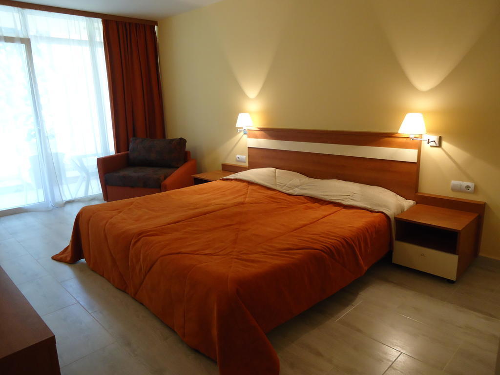Glicinia Hotel Złote Piaski Pokój zdjęcie